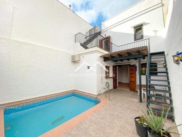 Casa en venta en Maro, La Axarquía
