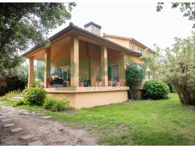Casa en venta en A Angustia, Vigo