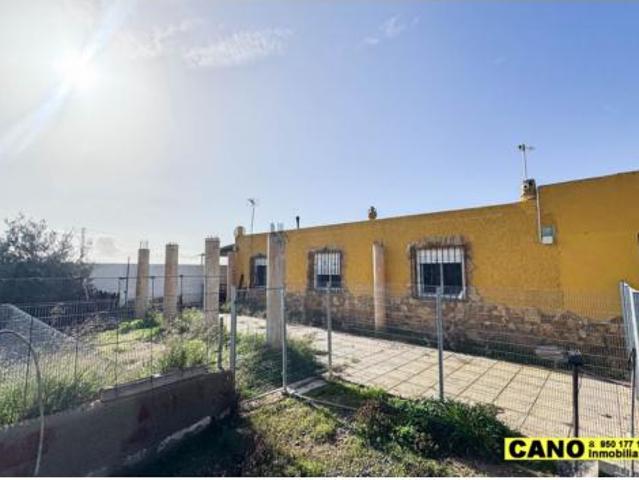Casa en venta en El Viso, Níjar