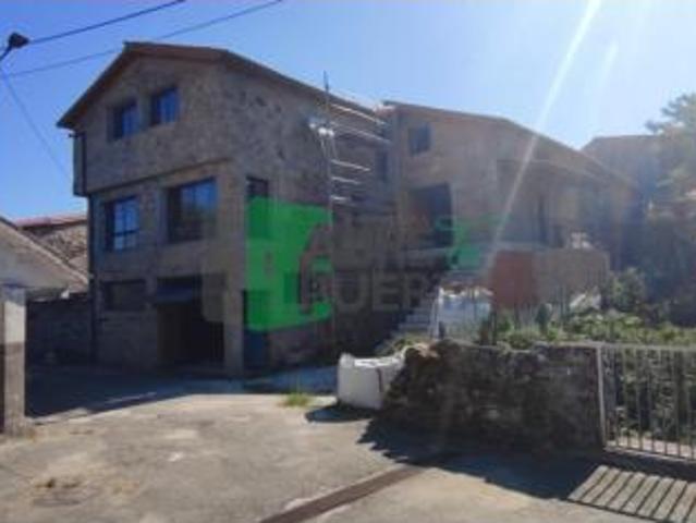 Casa en venta en Nogueira De Ramuín
