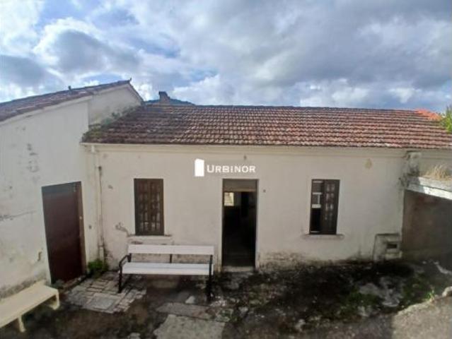 Casa en venta en Nogueira De Ramuín
