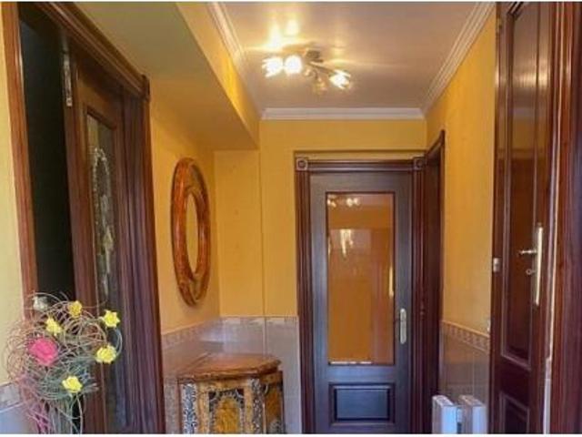 Casa en venta en Noia, Galicia