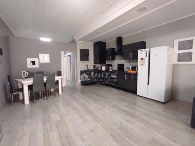 Casa en venta en el Vinalopó Mitjà / El Vinalopó Medio, Valencia