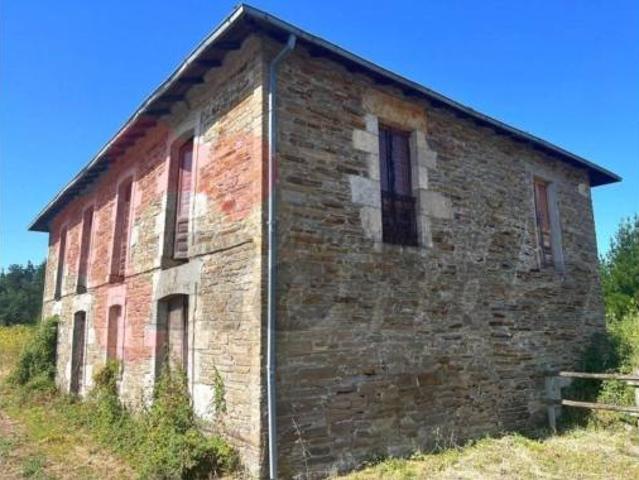 Casa en venta en O Corgo
