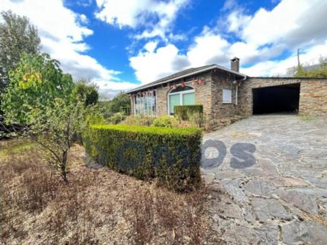 Casa en venta en O Corgo, Lugo