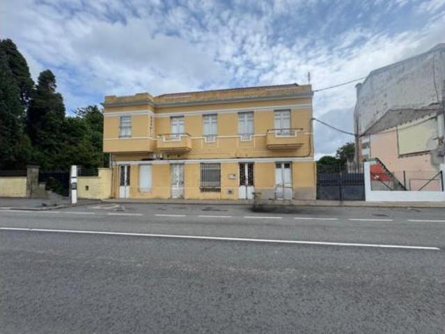 Casa en venta en O Real, Oleiros