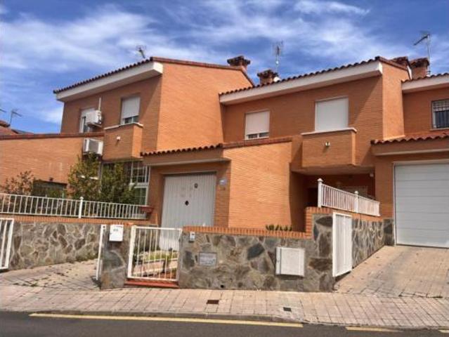 Casa en venta en Olías Del Rey, Castilla-La Mancha