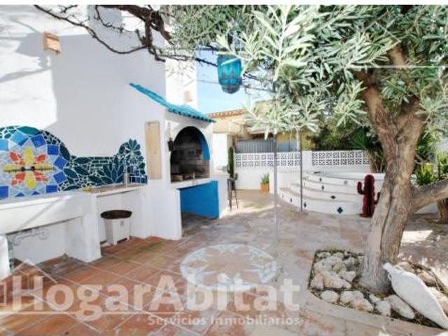 Casa en venta en Platja d'Oliva, Oliva