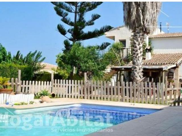 Casa en venta en Urbanització Platja d'Oliva, la Safor