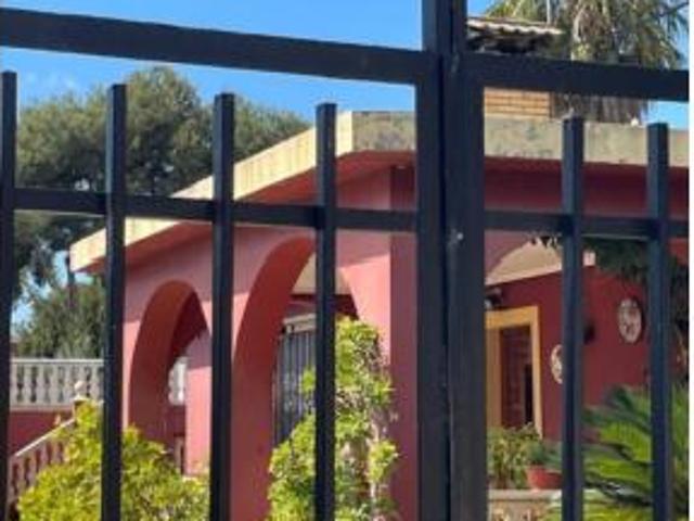 Casa en venta en el Camp de Túria, Valencia