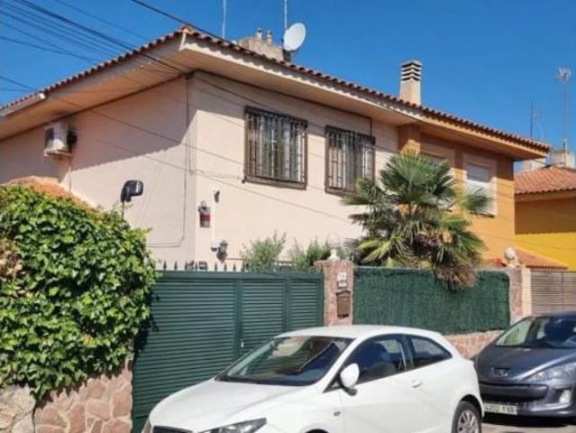 Casa en venta en Ontígola