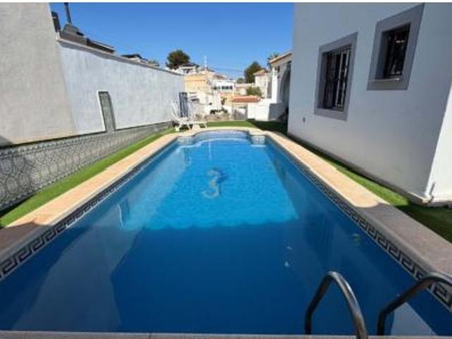 Casa en venta en Barrio Los Villagordos, el Baix Segura / La Vega Baja