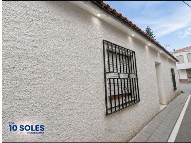 Casa en venta en Molins, el Baix Segura / La Vega Baja