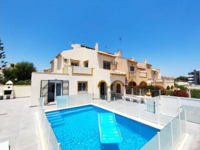 Casa en venta en Orihuela