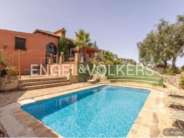 Casa en venta en Osuna, Andalucía