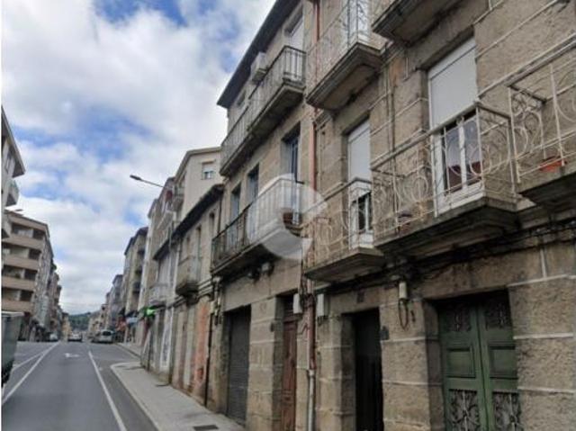 Casa en venta en A Carballeira, Ourense