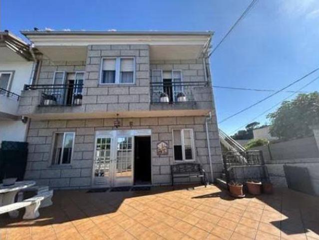 Casa en venta en A Carballeira, Ourense