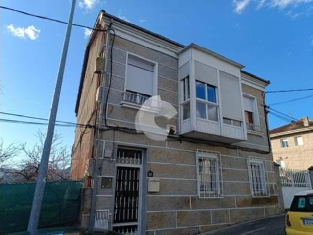Casa en venta en Ourense, Galicia