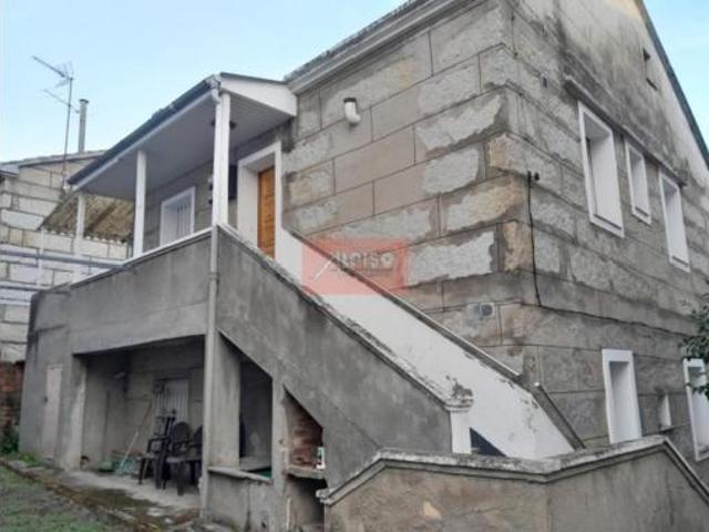 Casa en venta en Montealegre, Ourense
