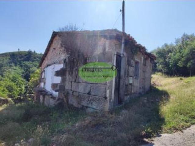 Casa en venta en As Lagoas, Ourense