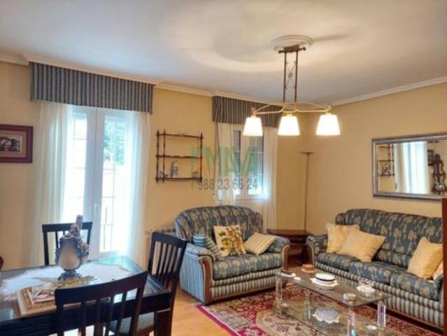 Casa en venta en Ourense, Casteadona