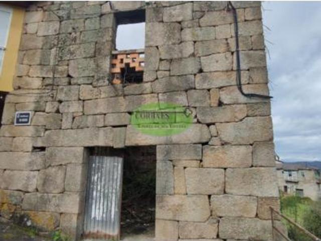 Casa en venta en Ceboliño, Ourense