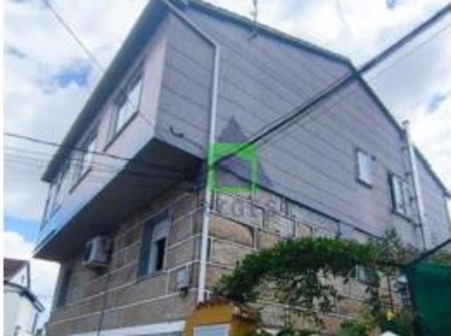 Casa en venta en Montealegre, Ourense