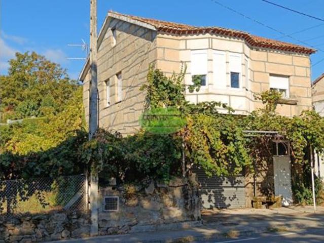 Casa en venta en Ourense, Galicia