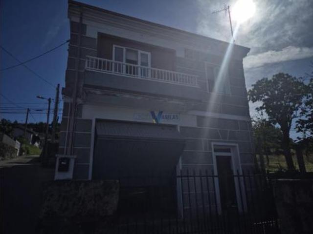 Casa en venta en Ourense, Galicia
