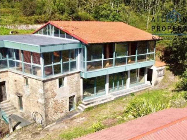 Casa en venta en Outes, Noia