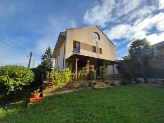 Casa en venta en Oviedo, Asturias