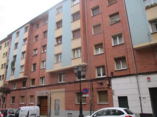 Casa en venta en Oviedo, Asturias