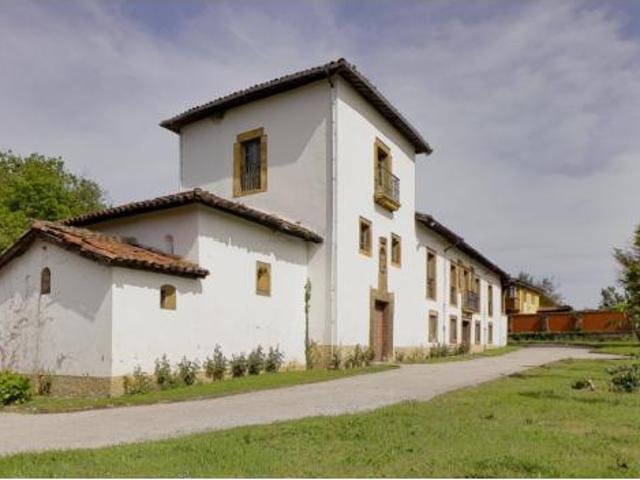 Casa en venta en Llatores, Oviedo