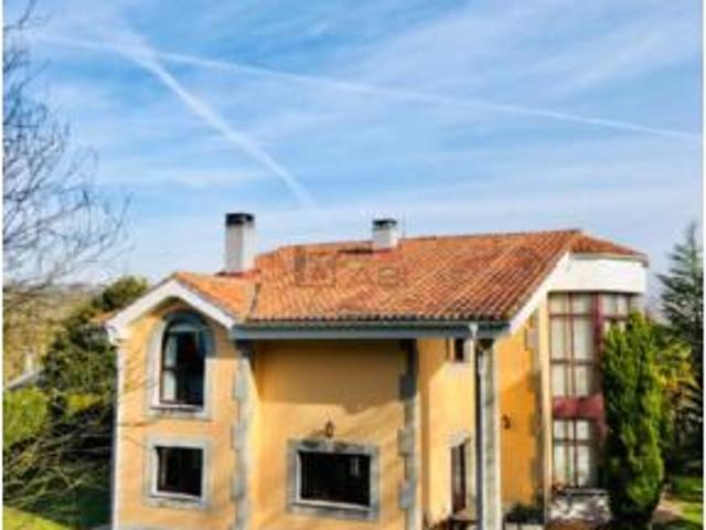 Casa en venta en Les Maces, Oviedo