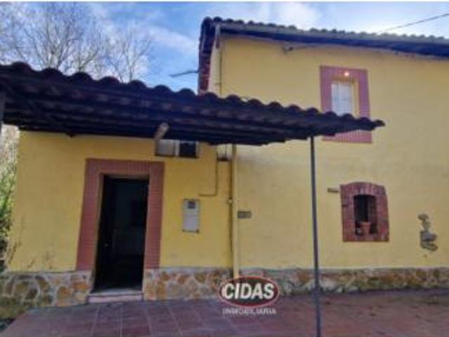 Casa en venta en Oviedo, Asturias