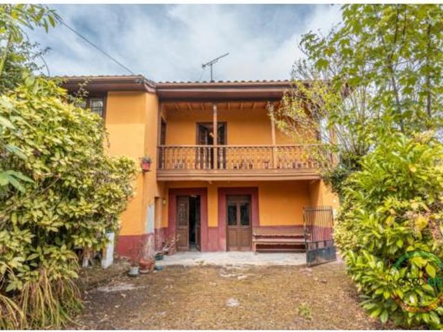 Casa en venta en Oviedo, Asturias