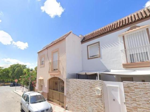 Casa en venta en Paradas, Andalucía