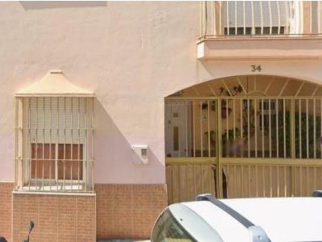 Casa en venta en Paradas, Andalucía