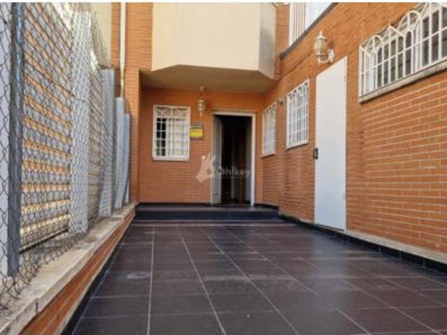 Casa en venta en El Prado, Parla