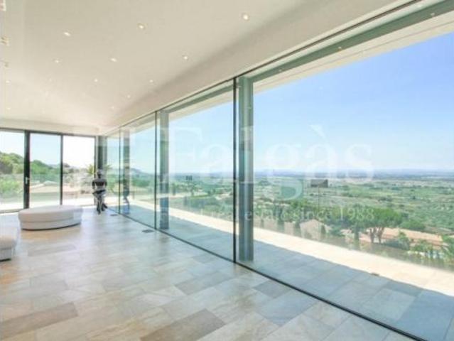 Casa en venta en Alt Empordà, Catalunya