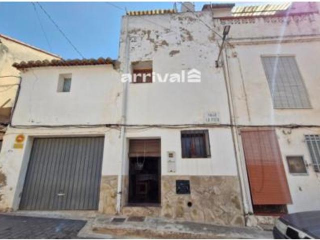 Casa en venta en Pedralba, La Serranía