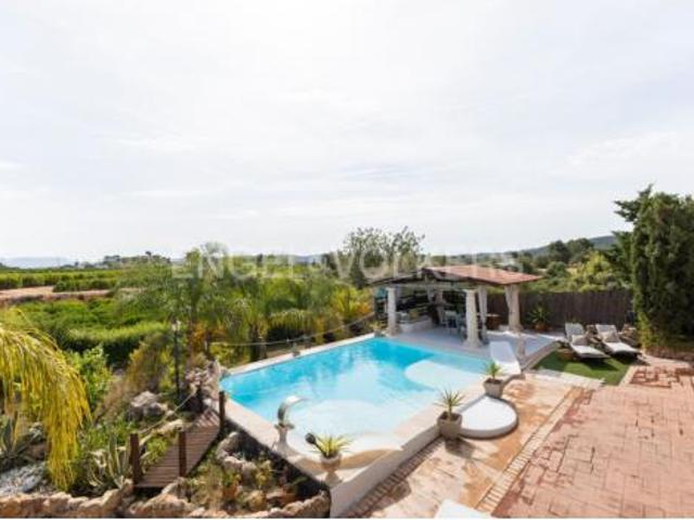 Casa en venta en Pedralba, La Serranía