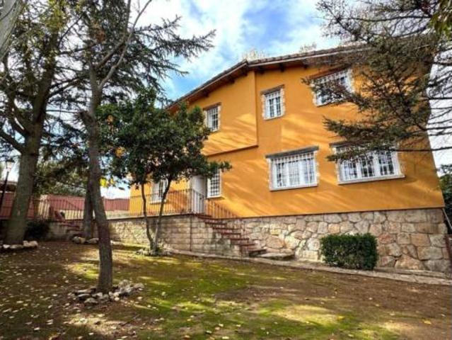 Casa en venta en Pedrezuela, Madrid
