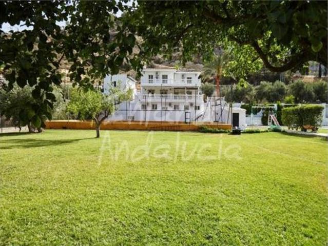 Casa en venta en La Cerradura, Pegalajar