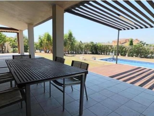 Casa en venta en Peralada, Girona