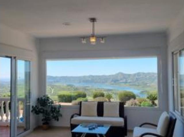 Casa en venta en La Axarquía, Andalucía