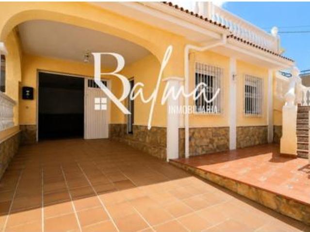 Casa en venta en La Axarquía, Andalucía