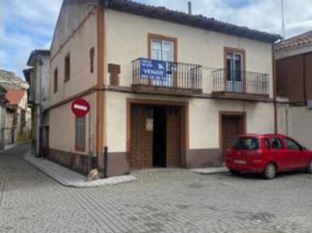 Casa en venta en Peñafiel, Castilla y León