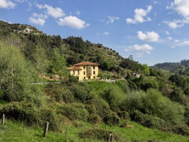 Casa en venta en Peñamellera Baja, Asturias