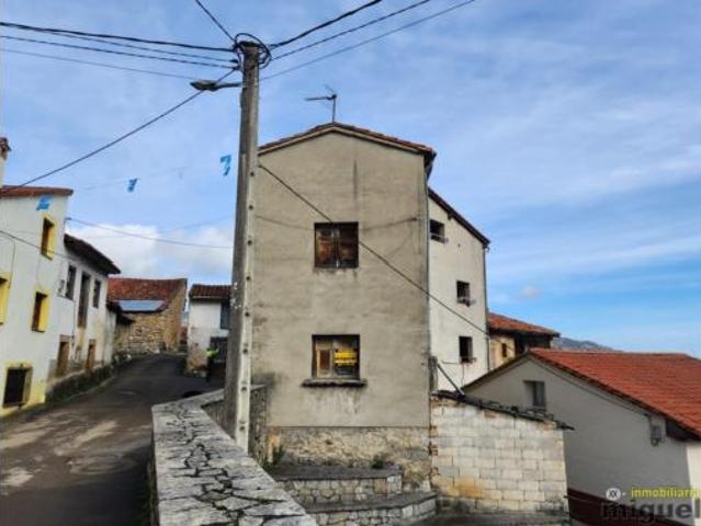 Casa en venta en Peñamellera Baja, Asturias